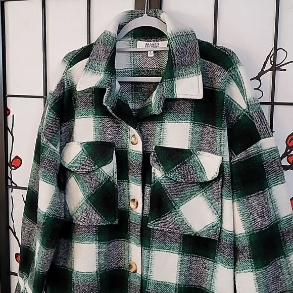 Steve Madden BB Dakota SANTA CRUZ LONG SHACKET IN GREEN PLAID VENDOR - Picture 6 of 7